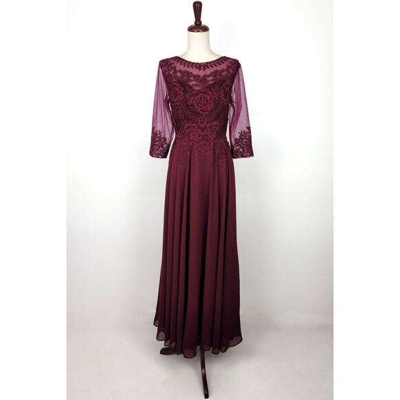 Chicas Missy Maxi Dress Lace Sleeve Gown Women XL Burgundy Formal Elegant NWT - Picture 3 of 16